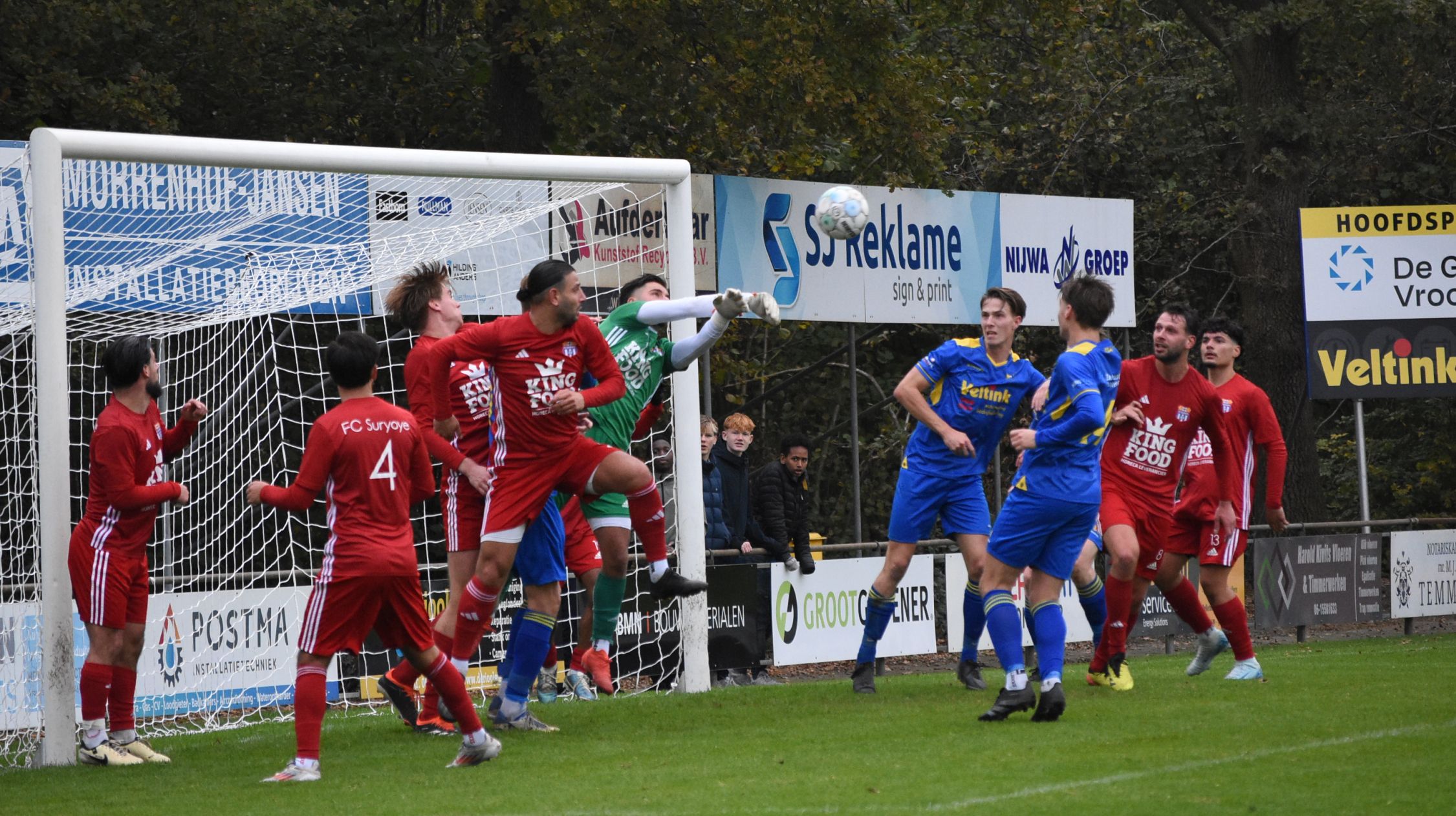 Vroomshoopse Boys laat het in de tweede helft liggen tegen FC Suryoye Mediterraneo