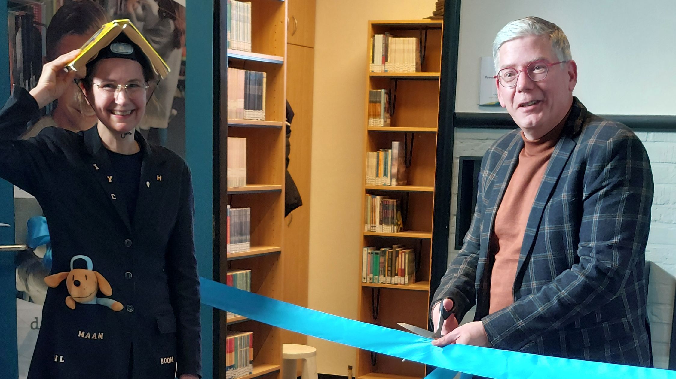 Opening nieuw leespunt Het Noordik Vroomshoop – 1200 nieuwe leesboeken
