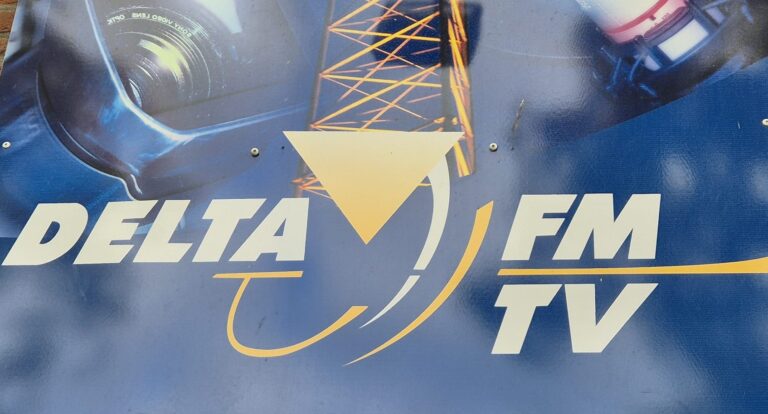 Delta FM bord 1