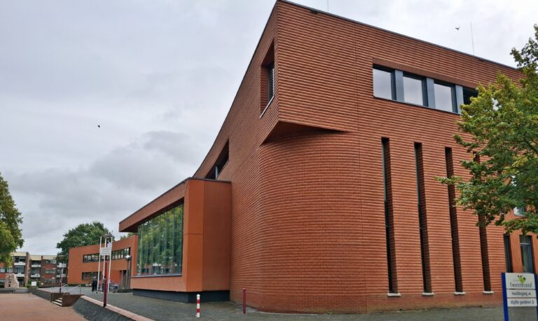 gemeentehuis t