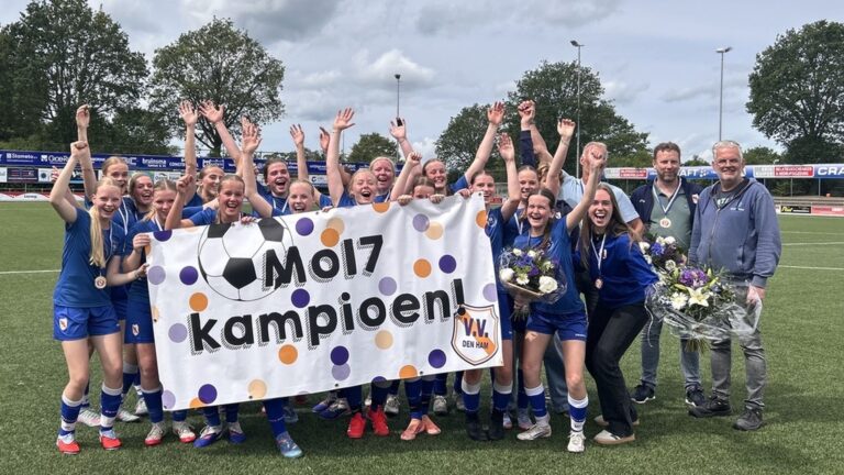 Den Ham MO17 is kampioen (002)