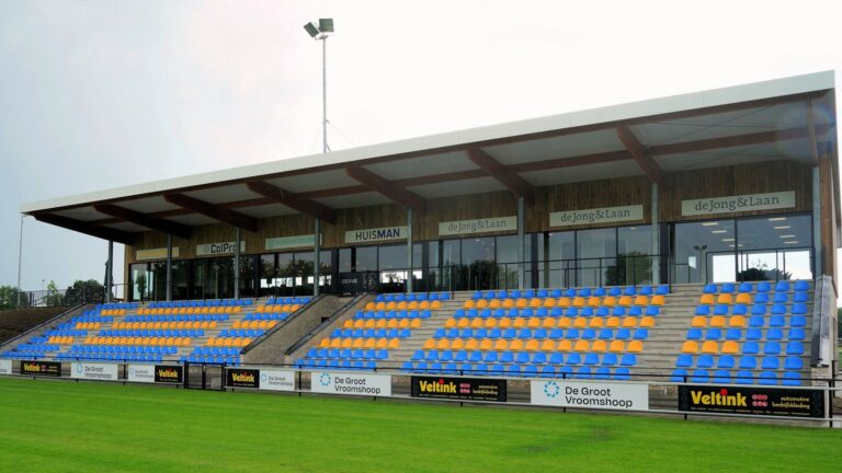 clubgebouw boys tribune