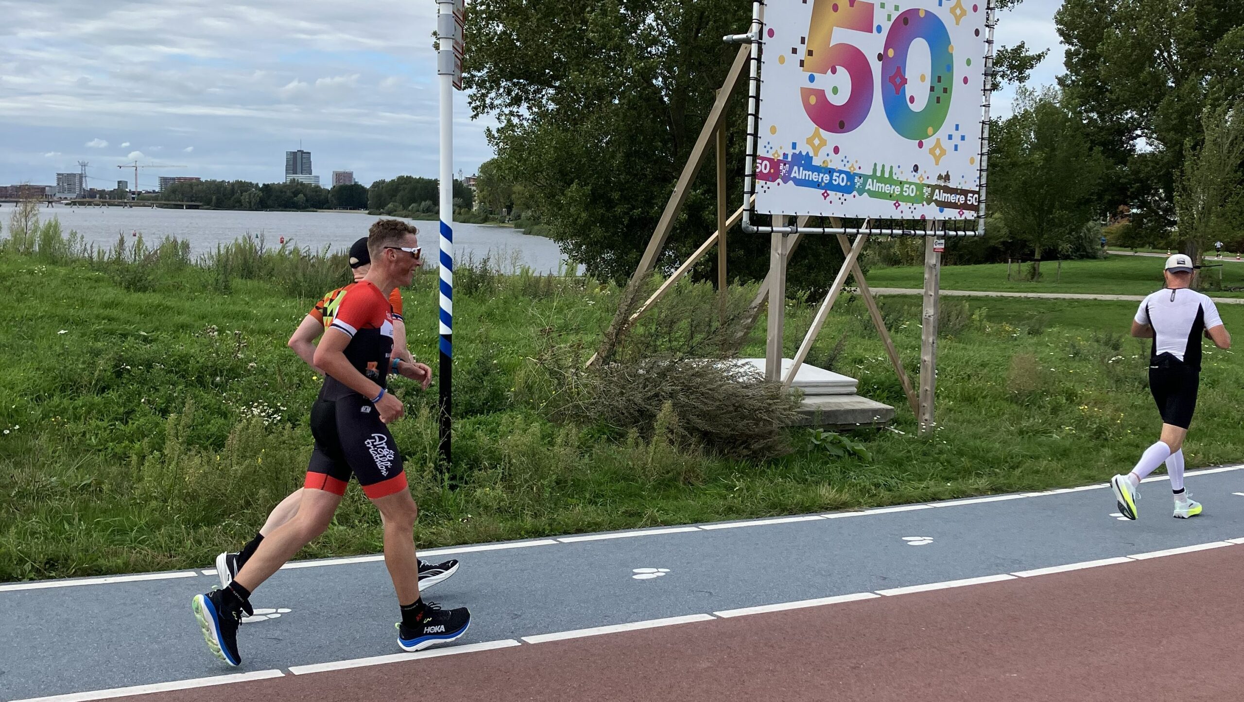 Triatlon Almere met Tim van der Kolk (Vroomshoop) en Peter Kosse (Geerdijk)